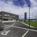 Trilux Cuvia Armatuur straatverlichting AB2L 740 Wandconsole LED 2400lm 4000K 19W 417x309mm IP66 IK09 antraciet 6597840