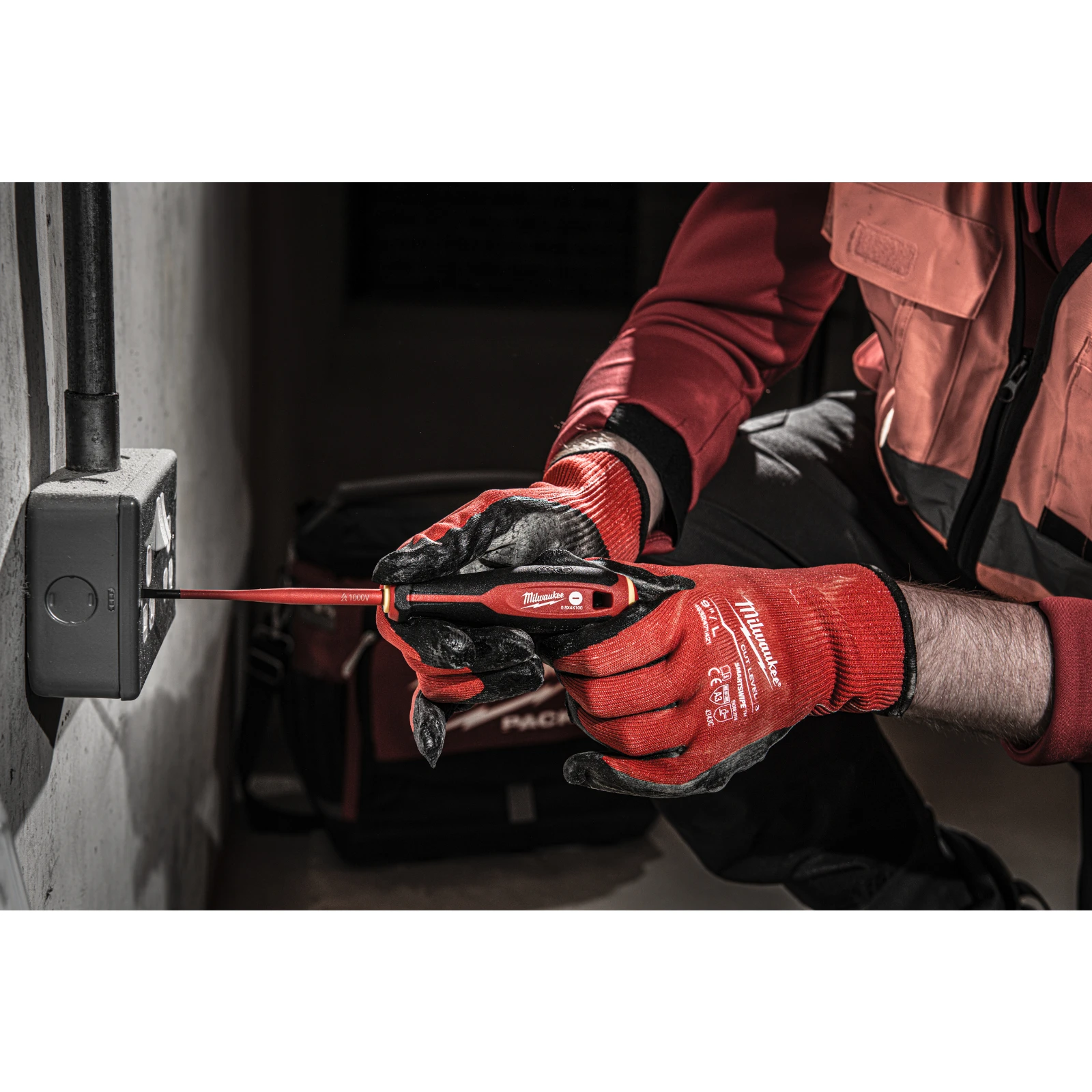 Screwdriver for slot head screws MILWAUKEE