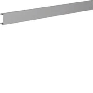 Cover for slotted cable trunking system Hager