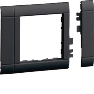 Device cover plate for wall duct Hager