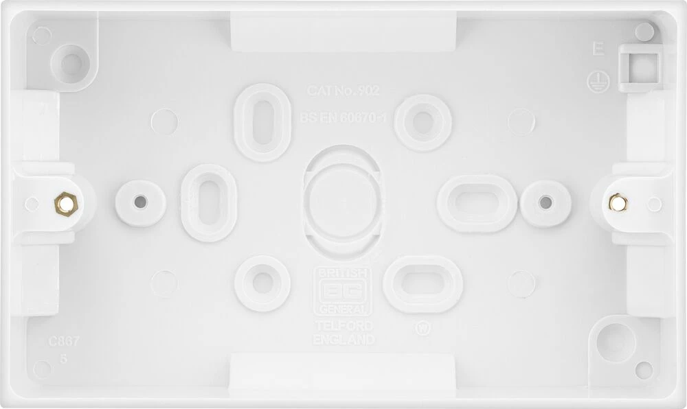 BG White Moulded Square Edge Double Surface Box 32mm