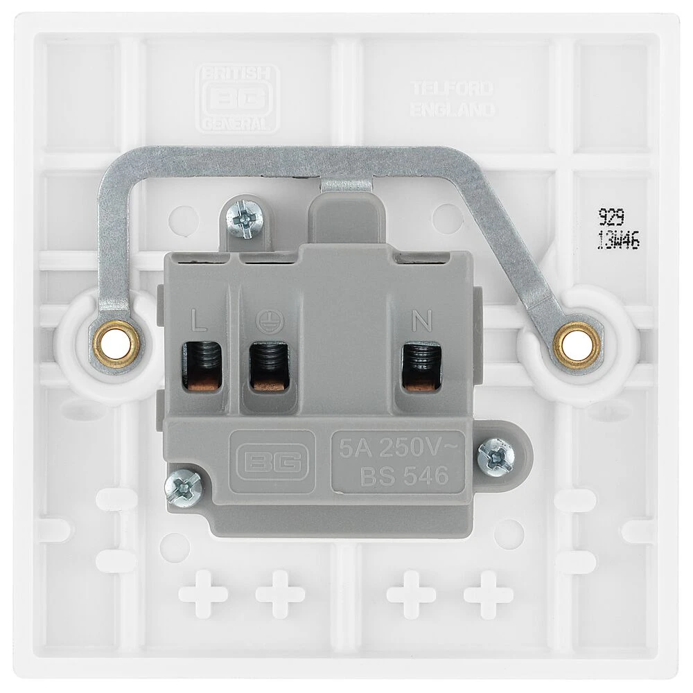 BG White Moulded Square Edge 5A Single Round Pin Unswitched Socket