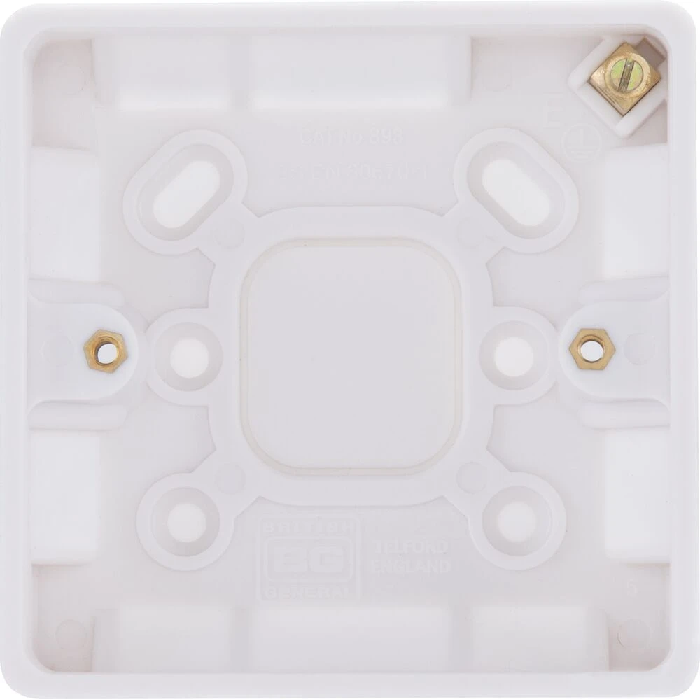 BG Nexus Series White Moulded Single Surface Box with Earth 19mm