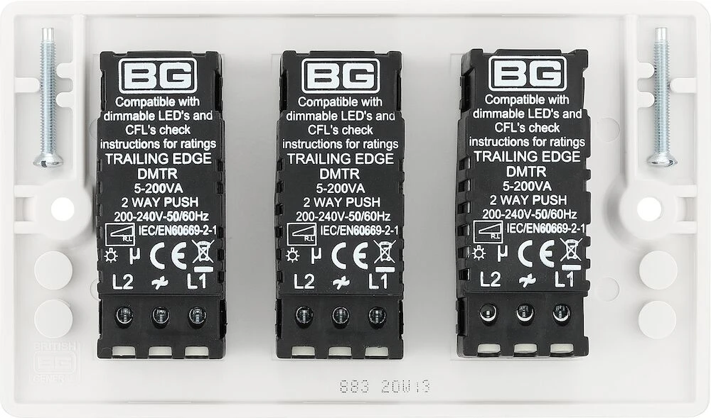 BG Nexus Series White Moulded Triple Dimmer Switch 2 Way, Trailing Edge 200W