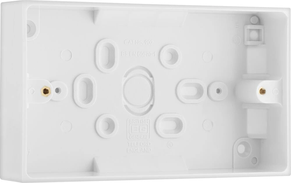 BG White Moulded Square Edge Double Surface Box 32mm