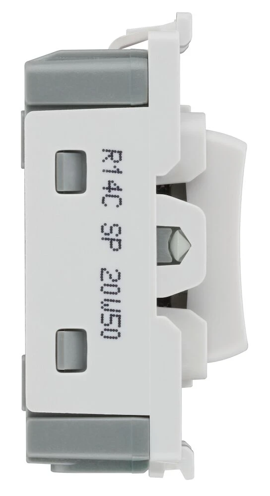 BG Grid 20A Switch Module Retractive, Centre Off, White