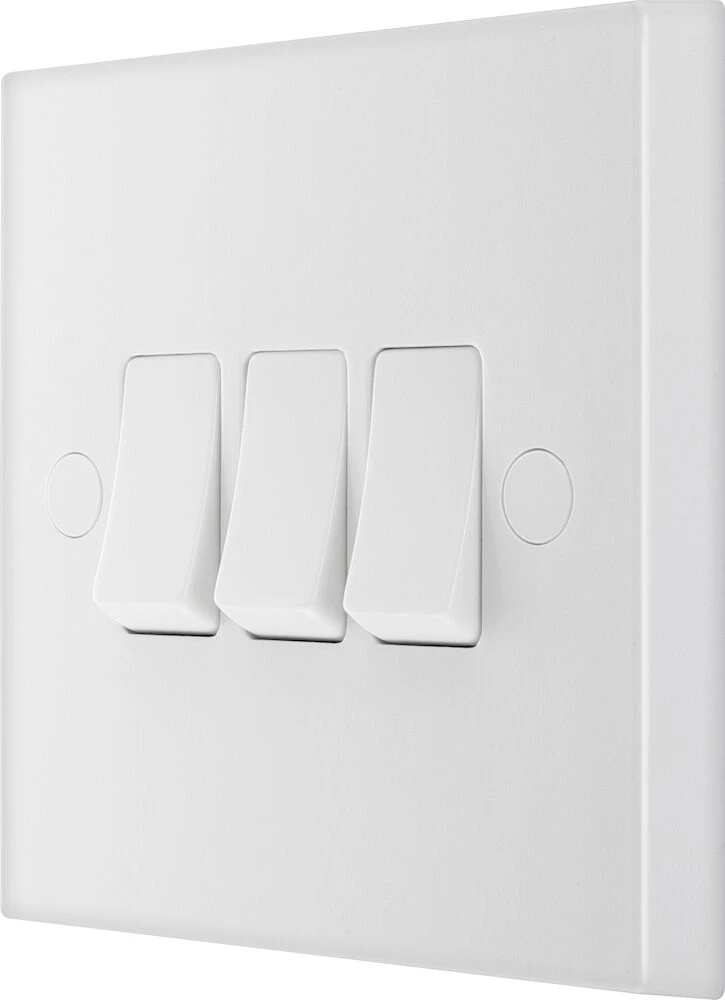 BG White Moulded Square Edge 20A 16AX Triple Switch 2 Way