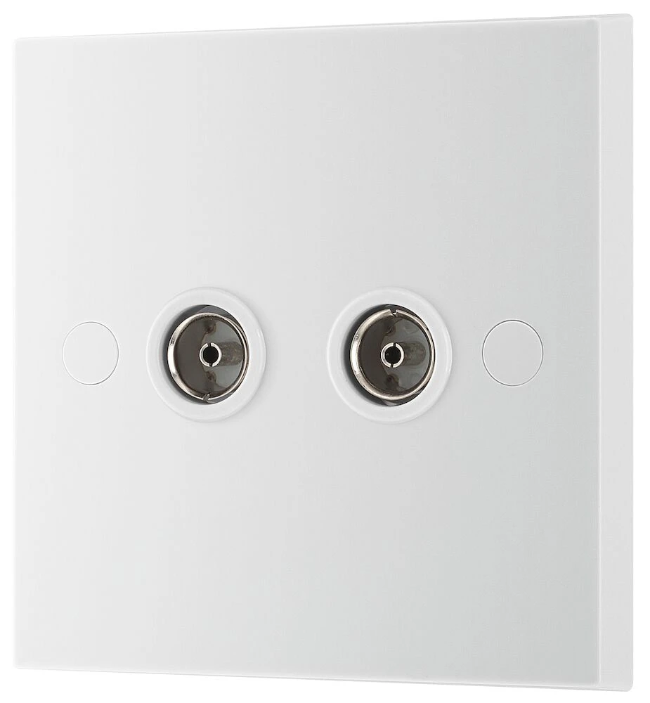 BG White Moulded Square Edge Double Co-Ax Aerial Socket for TV or FM