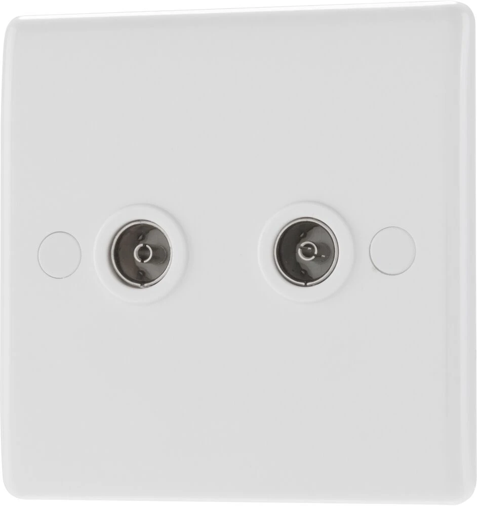 BG Nexus Series White Moulded Double Isolated Co-Ax Aerial Socket for TV or FM