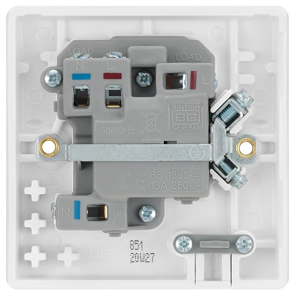 BG Nexus Series White Moulded 13A Switched Fused Connection Unit with Flex Outlet