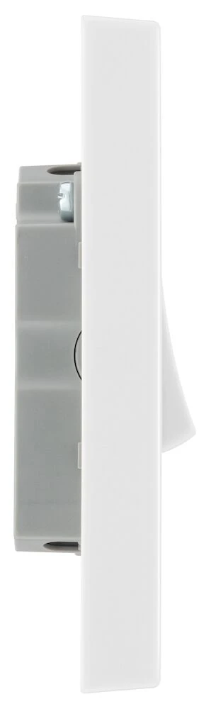 BG White Moulded Square Edge 20A 16AX 6 Gang Switch 2 Way