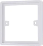 BG Nexus Series White Moulded Single 10mm Square spacer