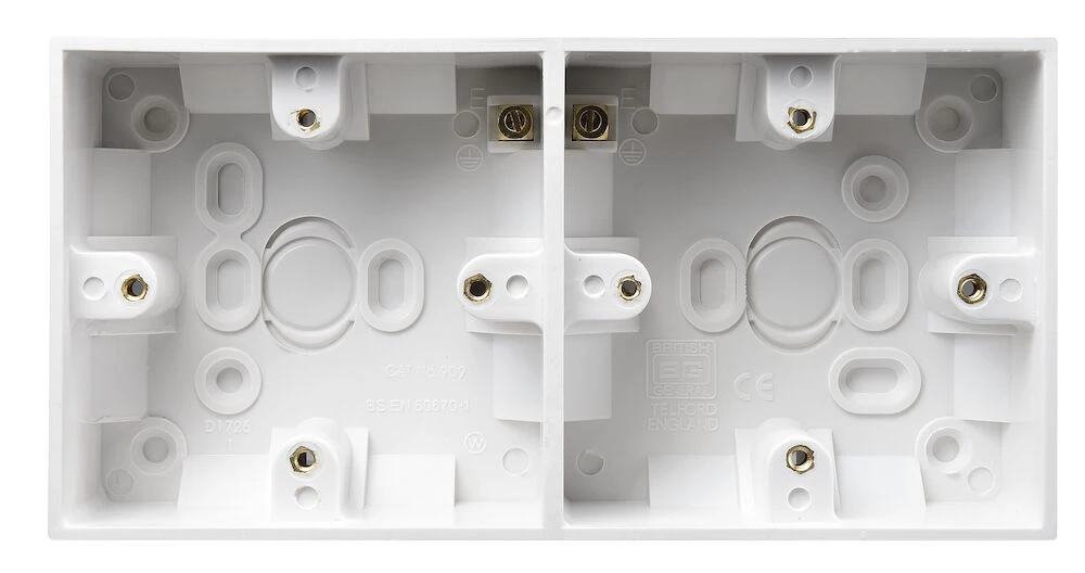 BG White Moulded Square Edge Dual Surface Box 37mm
