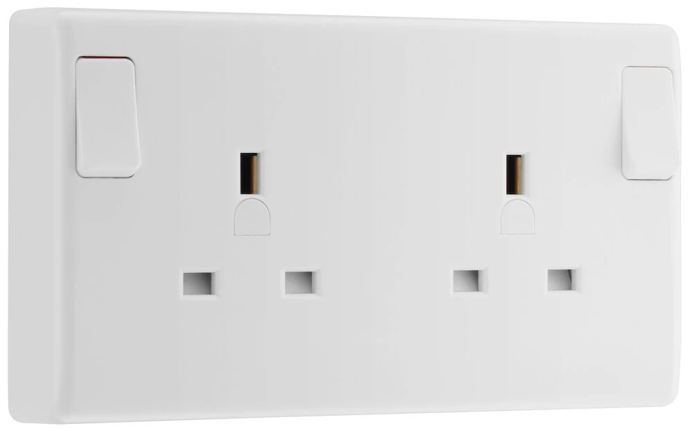 BG Nexus Series White Moulded Single to Double Converter Socket