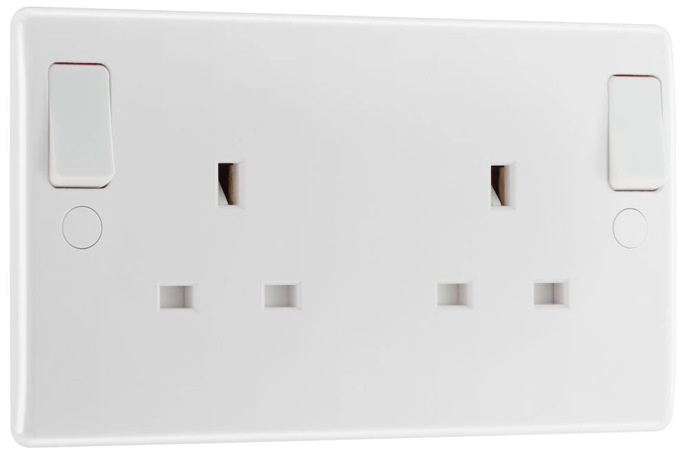 BG Nexus Series White Moulded 13A Double Switched Socket Double Pole, Outboard Rockers