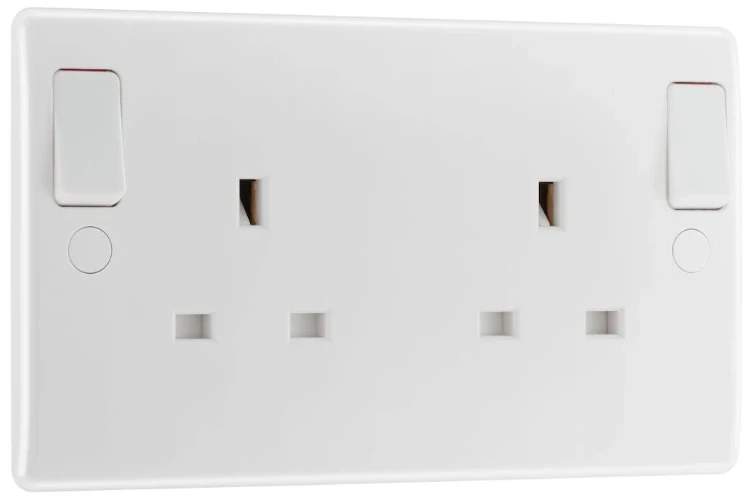 BG Nexus Series White Moulded 13A Double Switched Socket Double Pole, Outboard Rockers