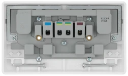 BG Nexus Series White Moulded Single to Double Converter Socket