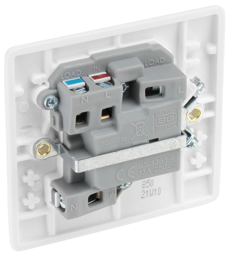 BG Nexus Series White Moulded 13A Switched Fused Connection Unit