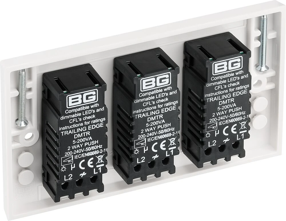 BG White Moulded Square Edge Triple Dimmer Switch 2 Way, Trailing Edge 200W