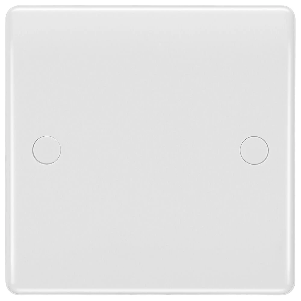 BG Nexus Series White Moulded 25A Single Flex Outlet Plate Bottom Entry