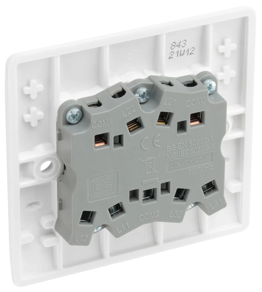 BG Nexus Series White Moulded 20A 16AX Triple Switch 2 Way