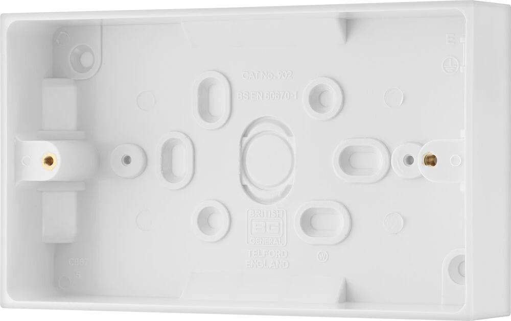 BG White Moulded Square Edge Double Surface Box 32mm