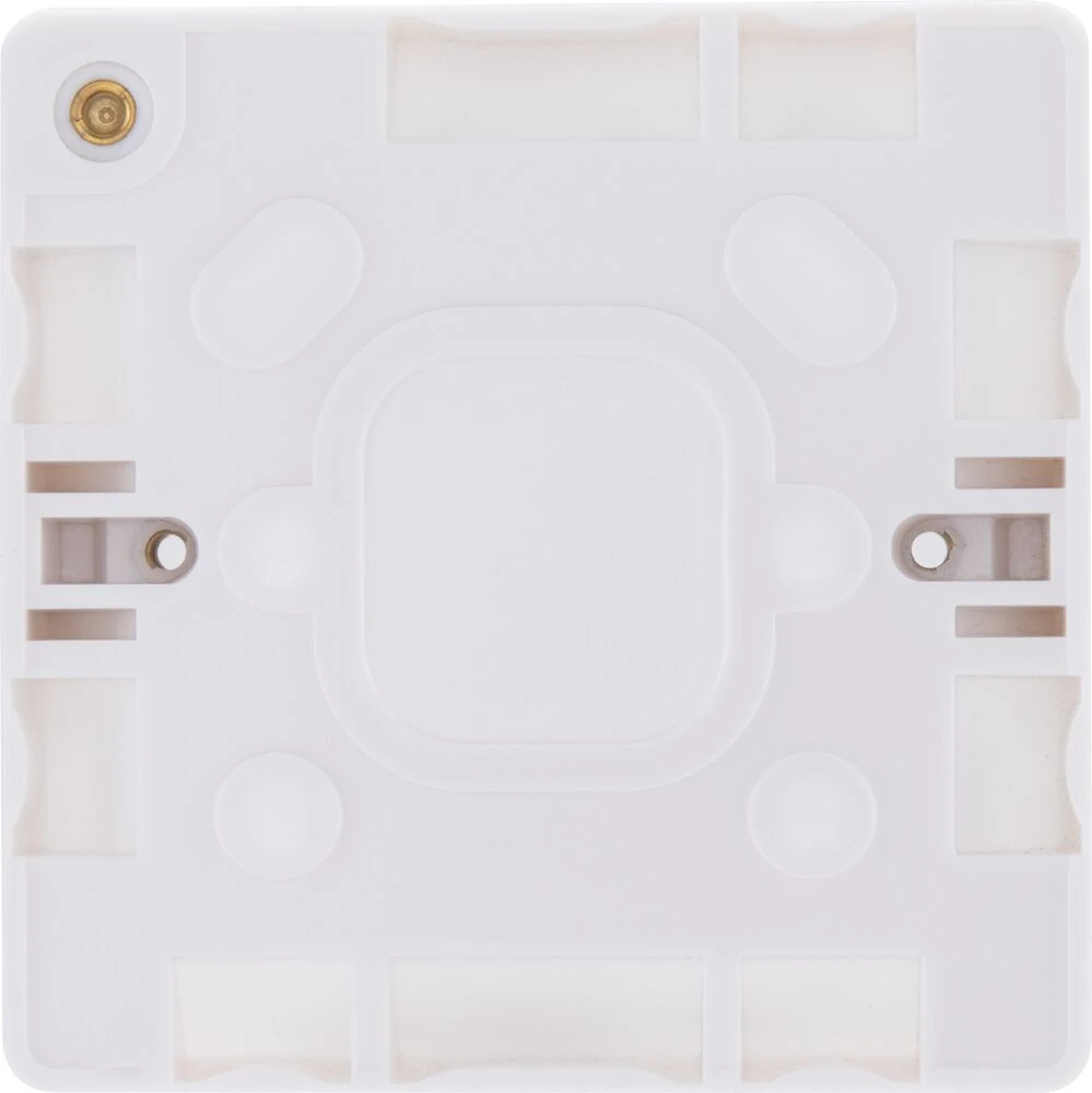 BG Nexus Series White Moulded Single Surface Box with Earth 19mm
