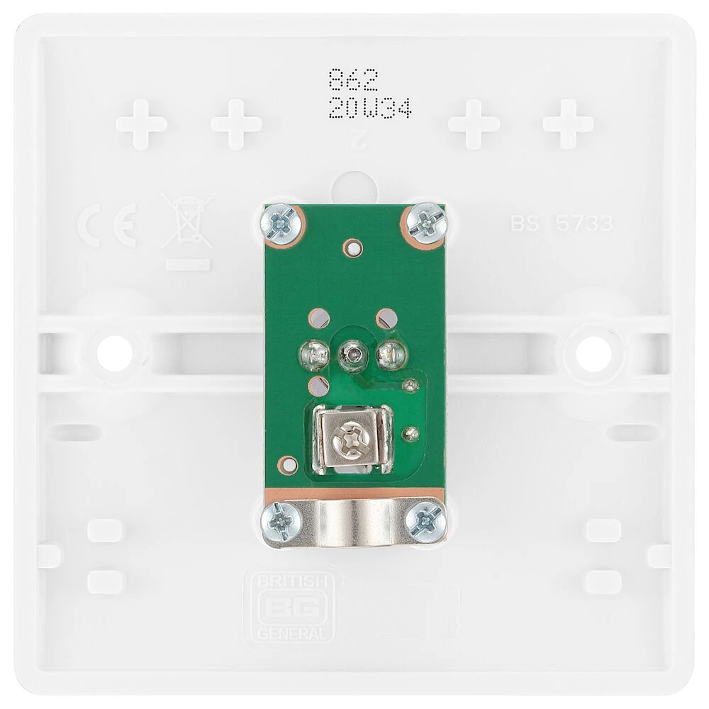 BG Nexus Series White Moulded Single Isolated Co-Ax Aerial Socket for TV or FM
