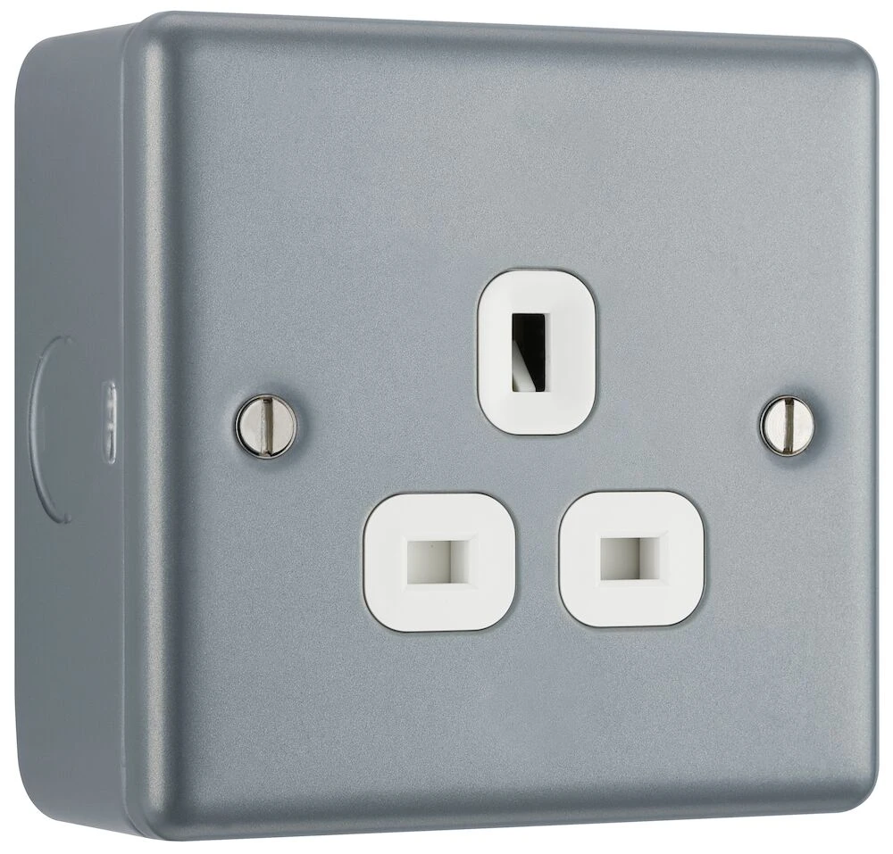 BG Metal Clad 13A Single Unswitched Socket