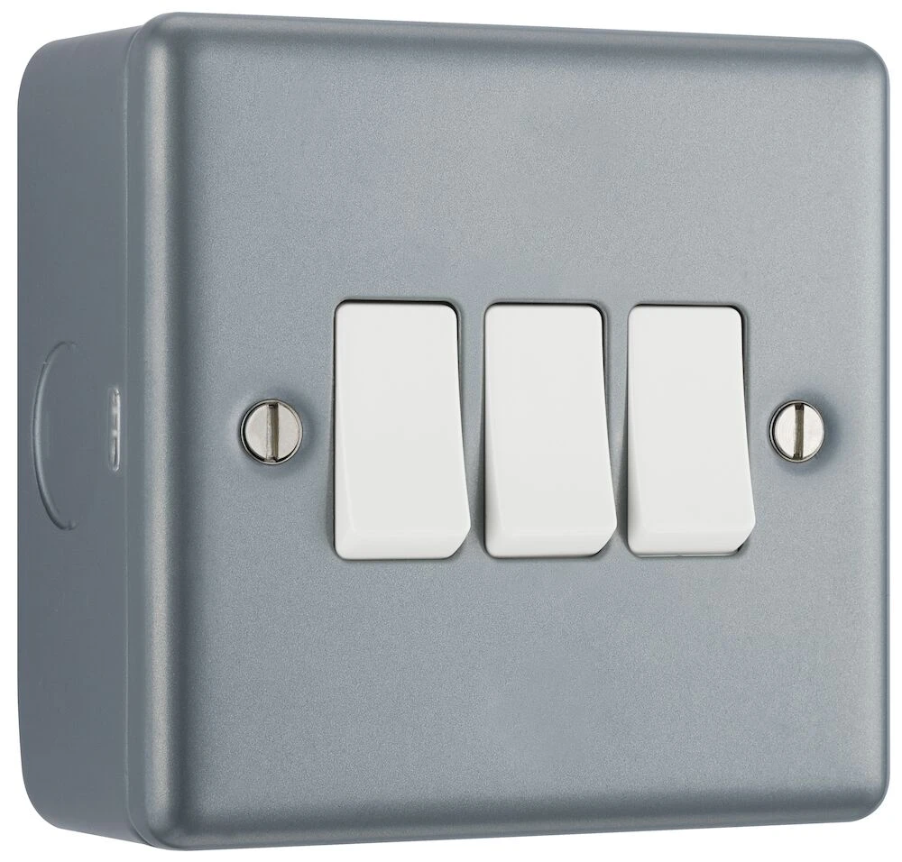BG Metal Clad 20A 16AX Triple Switch, 2 Way