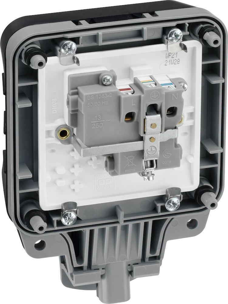 BG Nexus Storm, 13A Single Switched Socket, IP66