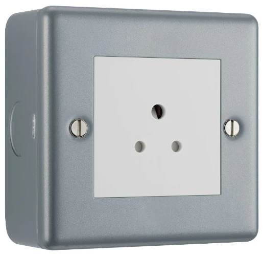 BG Metal Clad 2A Single Round Pin Unswitched Socket