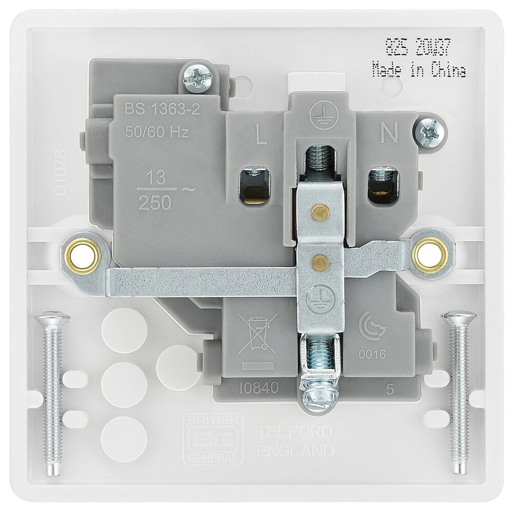 BG Nexus Series White Moulded 13A Single Switched Socket with LED Indicator
