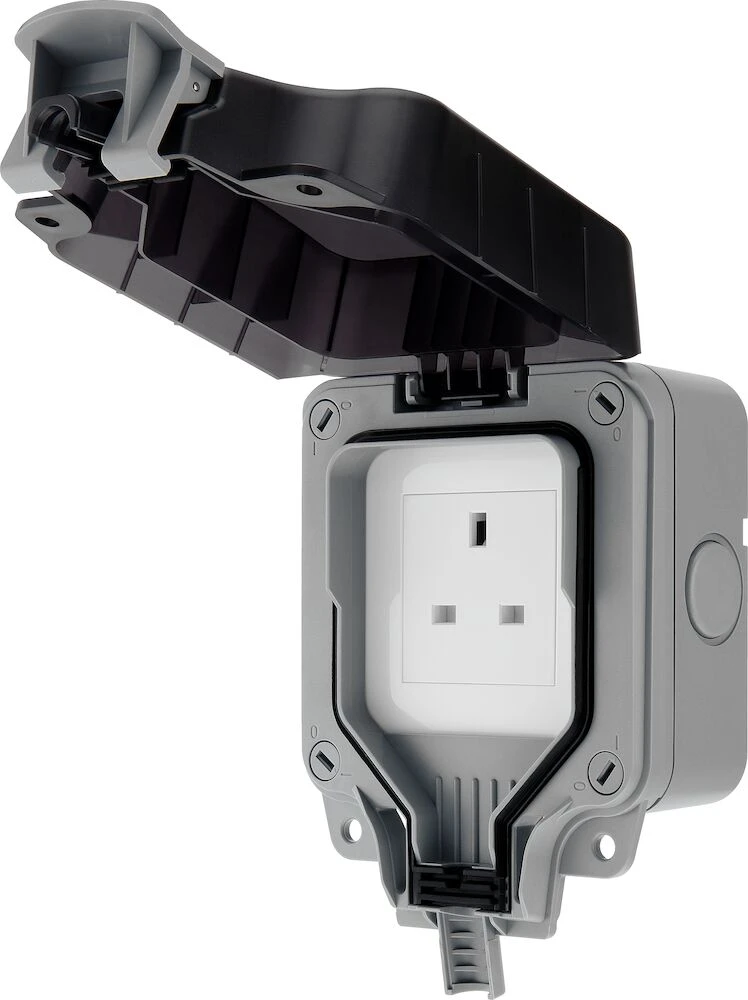 BG Nexus Storm, 13A Single Unswitched Socket, IP66