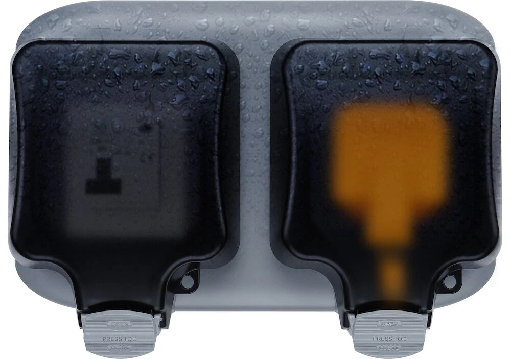 Masterplug 13A Single Switched Socket, IP66