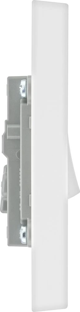BG White Moulded Square Edge 20A 16AX Intermediate Switch