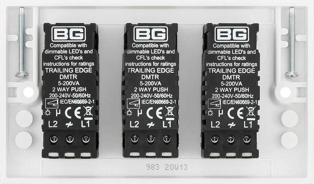 BG White Moulded Square Edge Triple Dimmer Switch 2 Way, Trailing Edge 200W