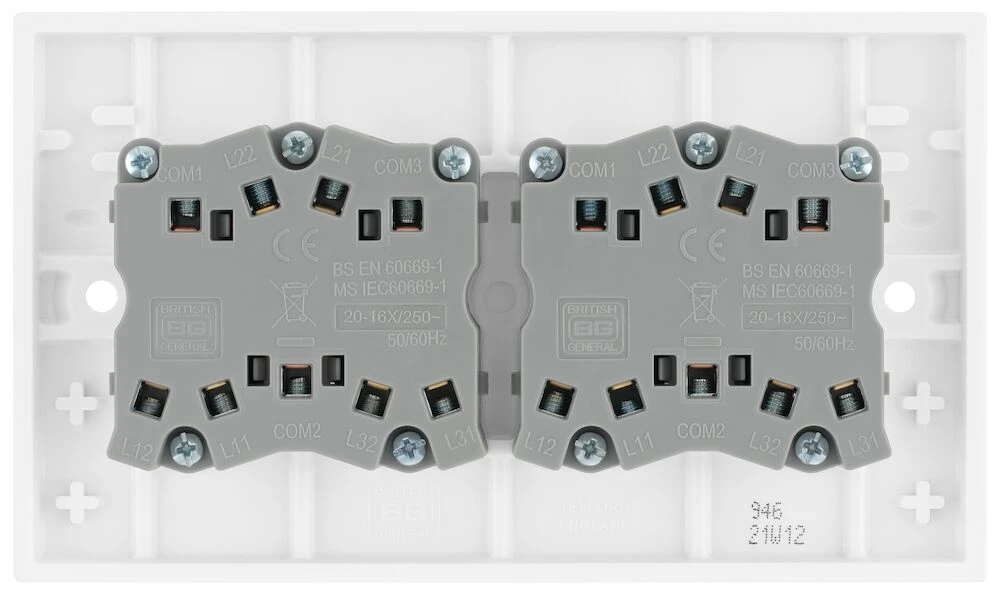 BG White Moulded Square Edge 20A 16AX 6 Gang Switch 2 Way