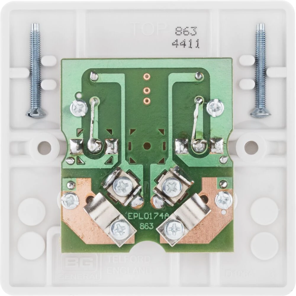 BG Nexus Series White Moulded Double Isolated Co-Ax Aerial Socket for TV or FM