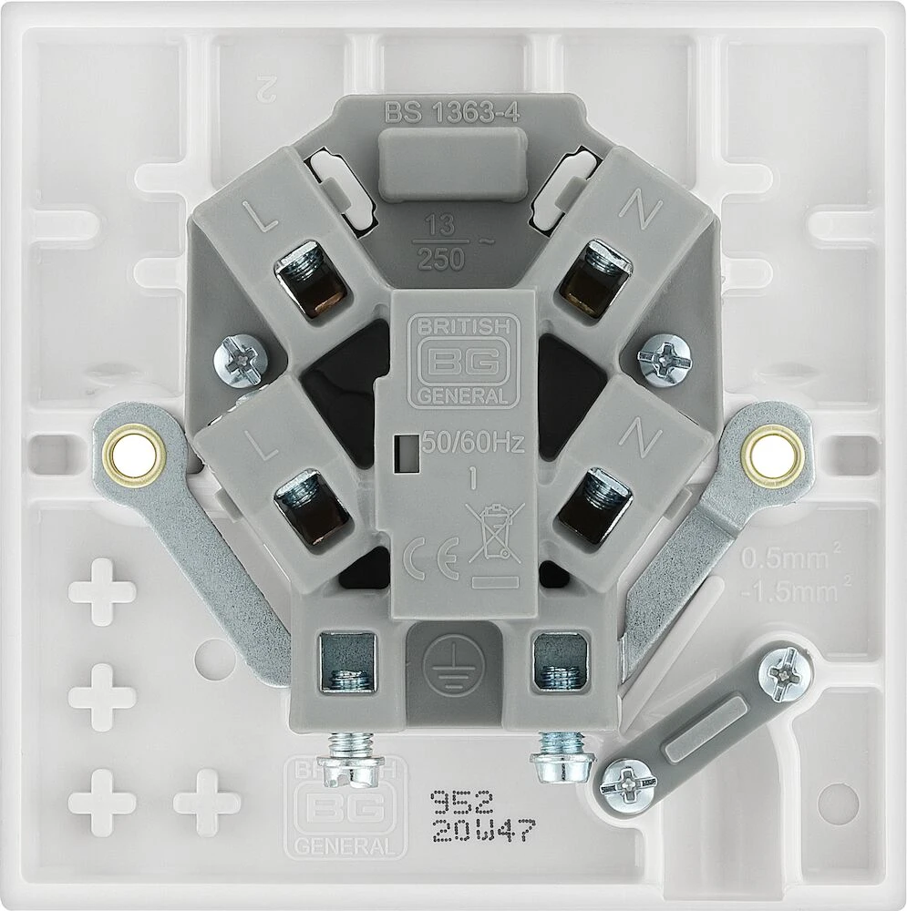 BG White Moulded Square Edge 13A Unswitched Fused Connection Unit