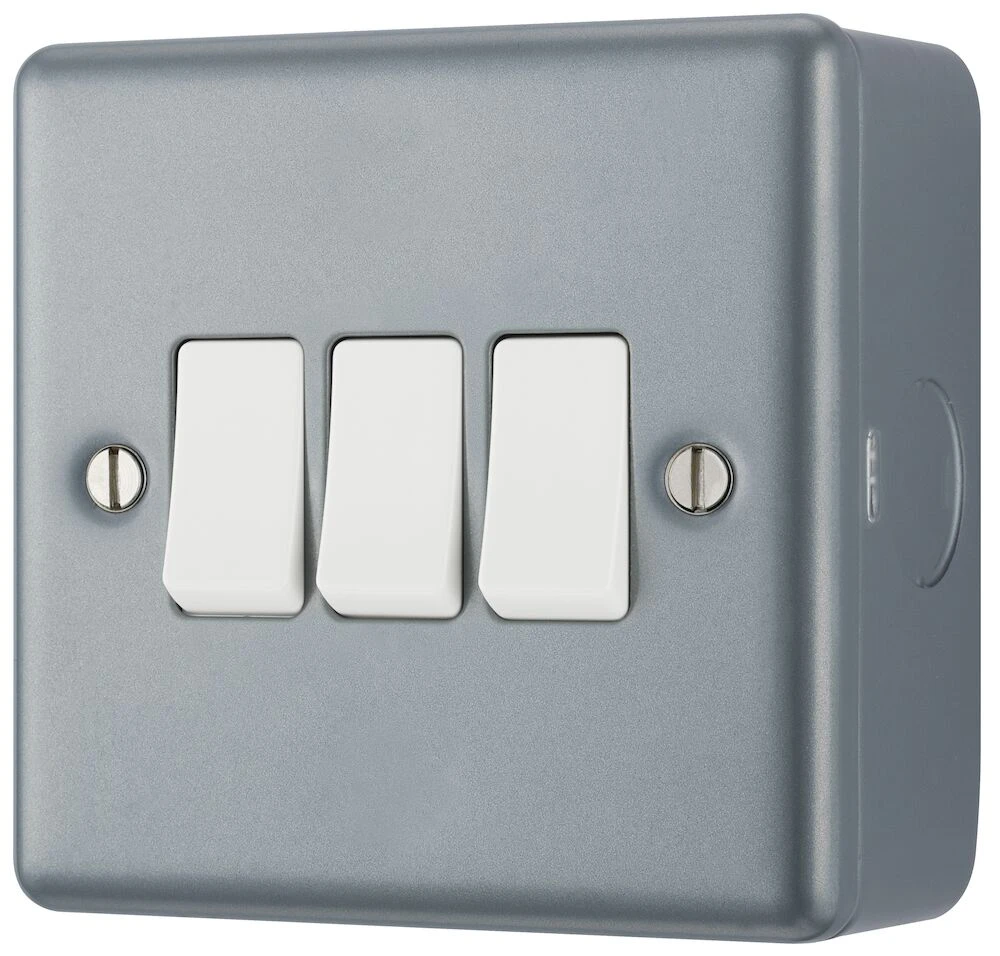 BG Metal Clad 20A 16AX Triple Switch, 2 Way