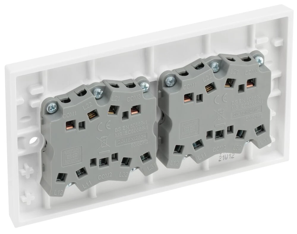 BG White Moulded Square Edge 20A 16AX 6 Gang Switch 2 Way