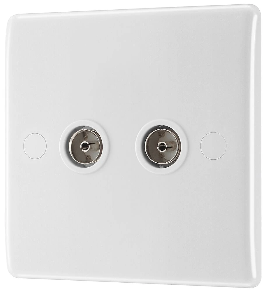 BG Nexus Series White Moulded Double Co-Ax Aerial Socket for TV or FM