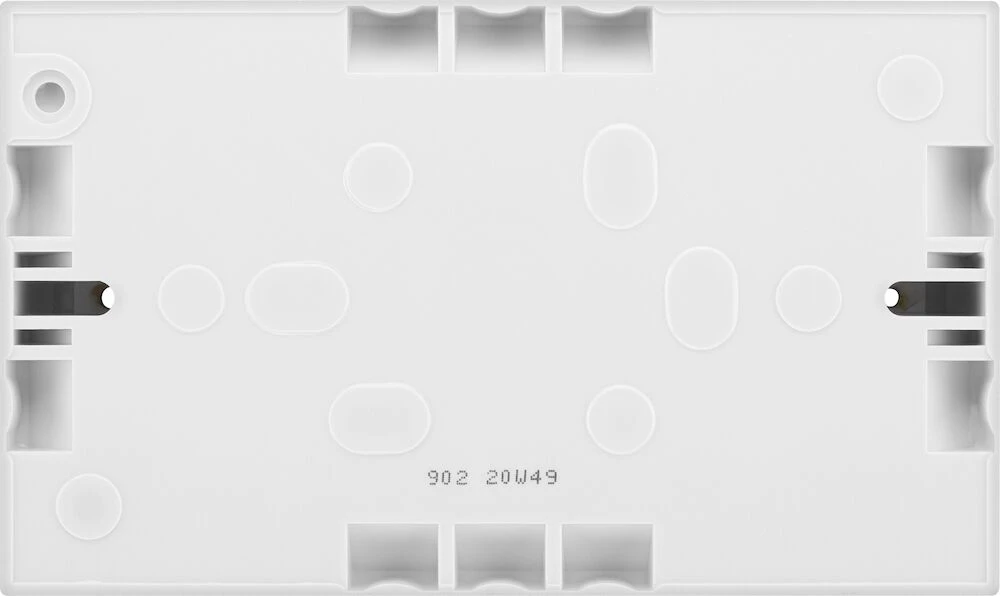 BG White Moulded Square Edge Double Surface Box 32mm