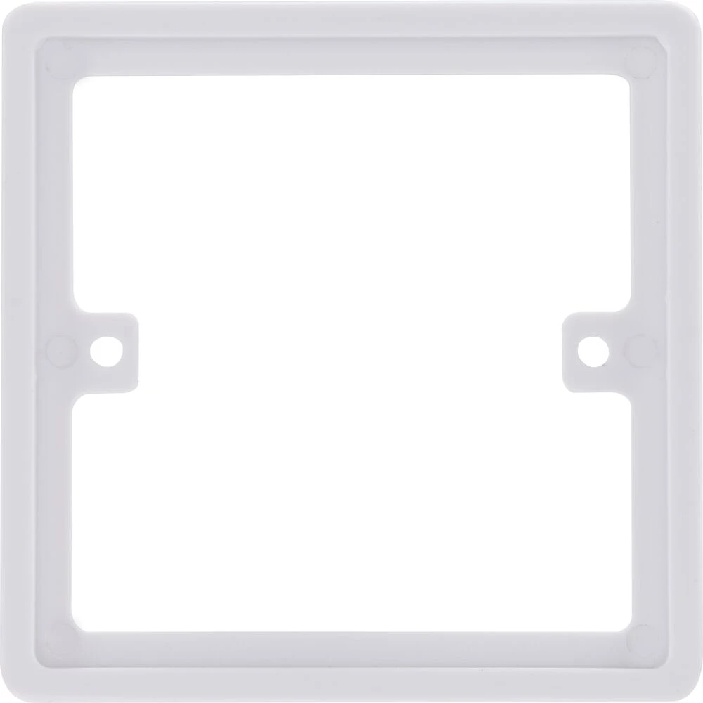 BG Nexus Series White Moulded Single 10mm Square spacer