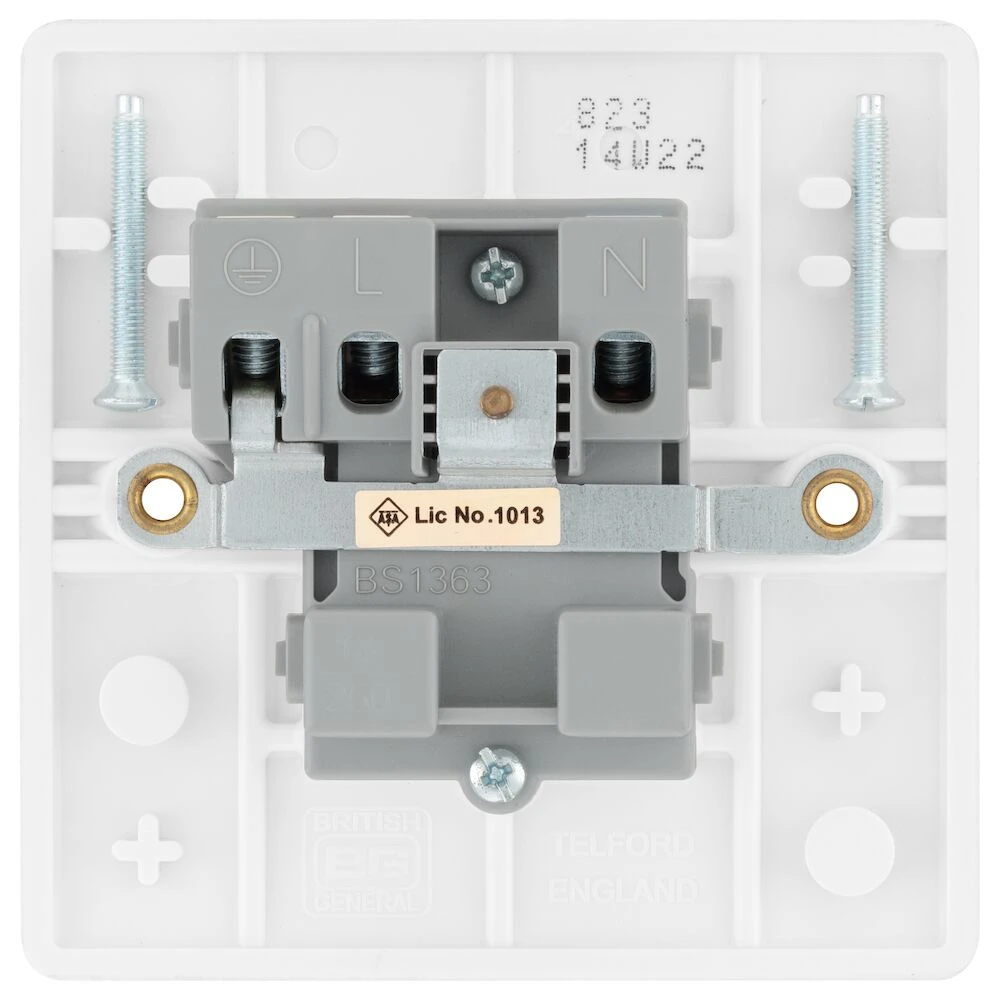 BG Nexus Series White Moulded 13A Single Unswitched Socket