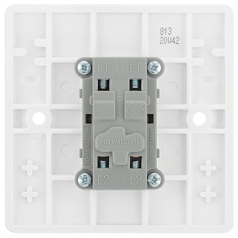 BG Nexus Series White Moulded 20A 16AX Intermediate Switch