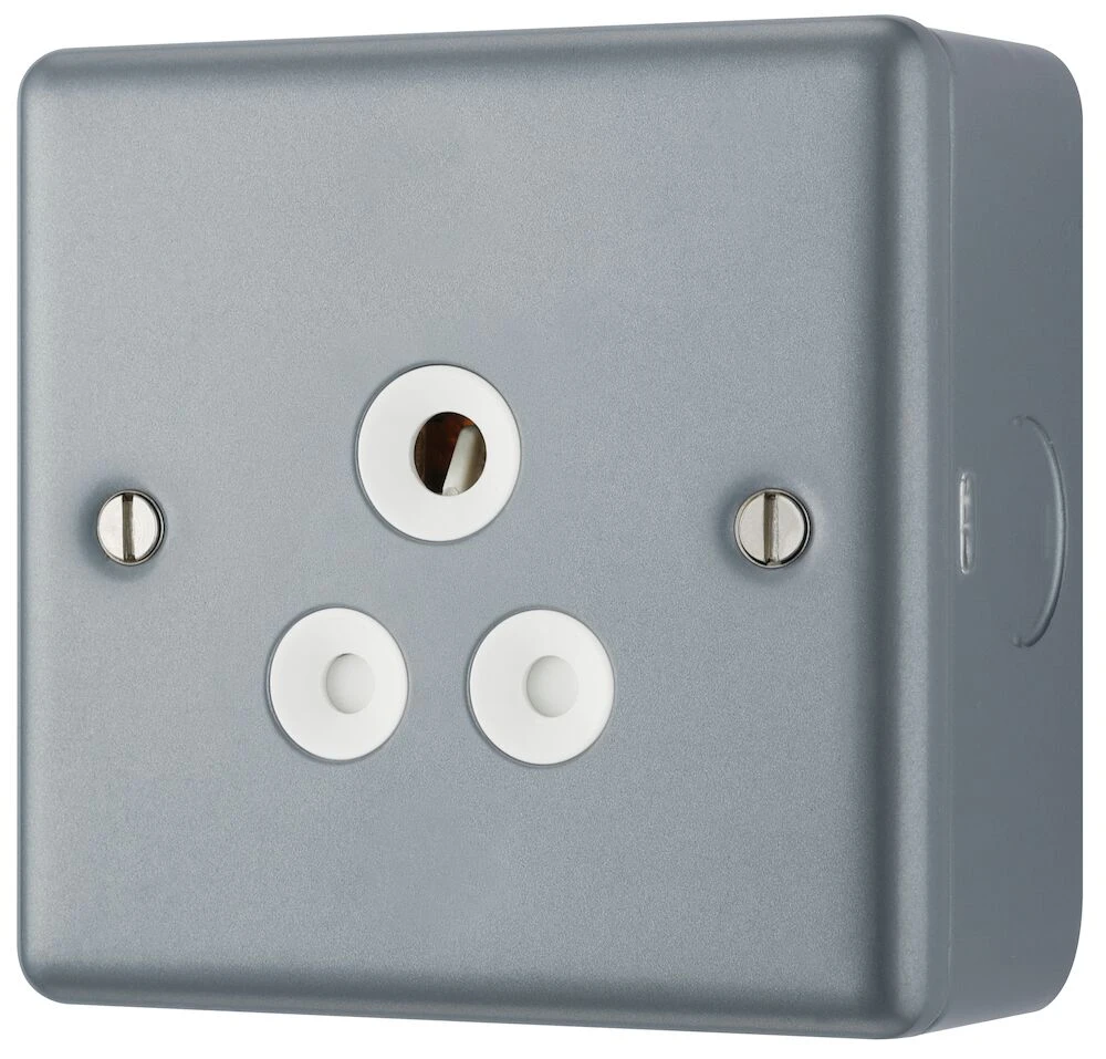 BG Metal Clad 5A Single Round Pin Unswitched Socket