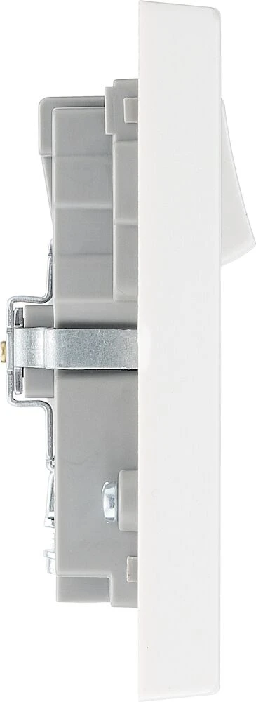 BG White Moulded Square Edge 13A Double Switched Socket with USB A + C 30W