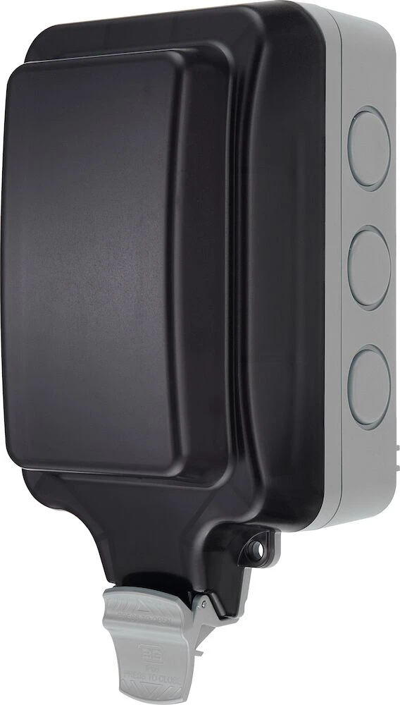 BG Nexus Storm 13A Single Unswitched Socket, Large Enclosure with Adjustable Positions, IP66